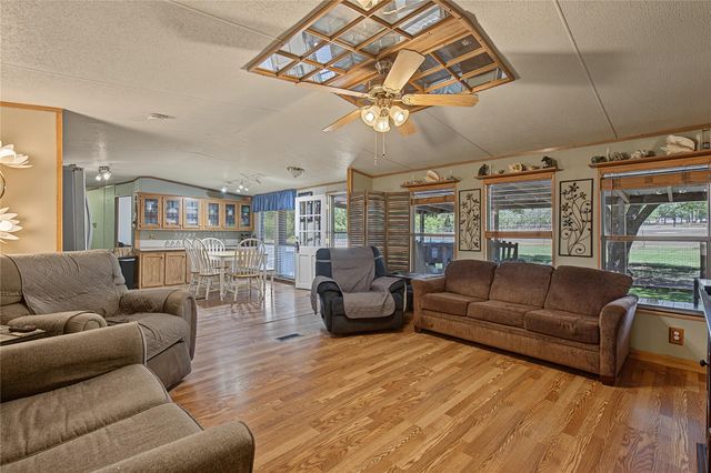 26 Spring Creek Circle A, Huntsville, TX 77320