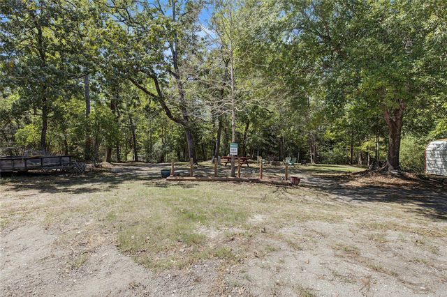 26 Spring Creek Circle A, Huntsville, TX 77320