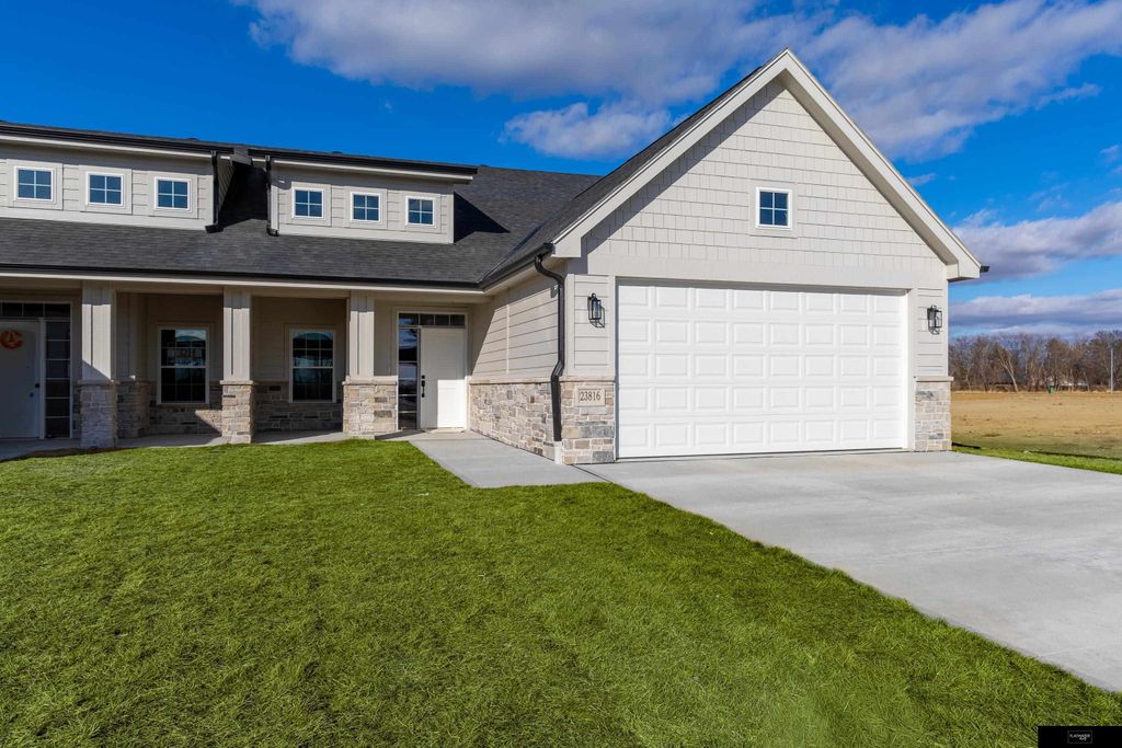 23816 SouthWest Street, Waterloo, NE 68069