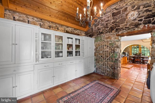 1740 LENAPE RD, West Chester, PA 19382