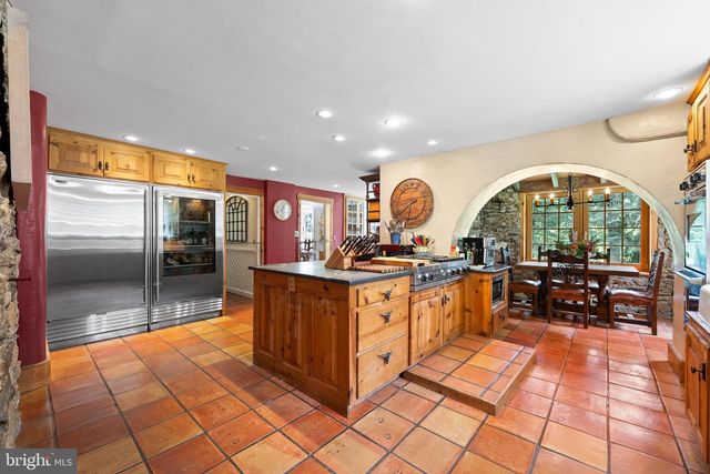 1740 LENAPE RD, West Chester, PA 19382