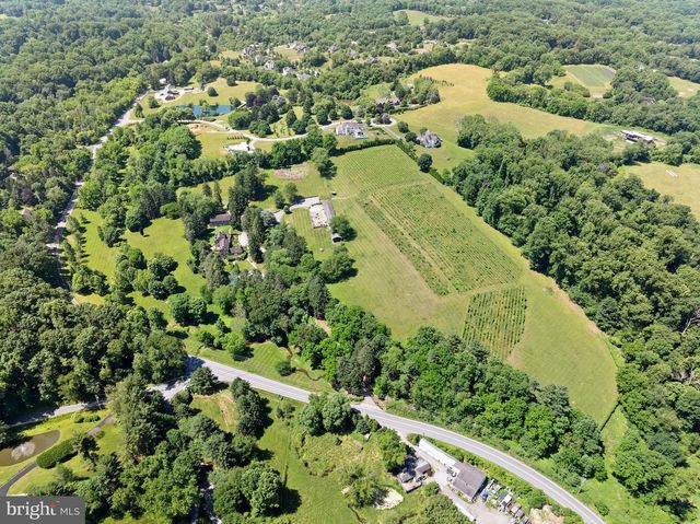 1740 LENAPE RD, West Chester, PA 19382