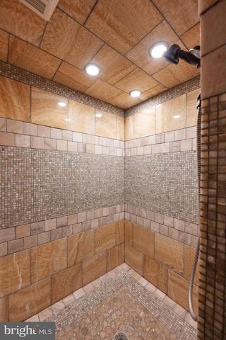 1740 LENAPE RD, West Chester, PA 19382