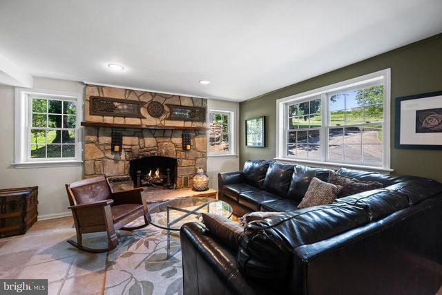 1740 LENAPE RD, West Chester, PA 19382