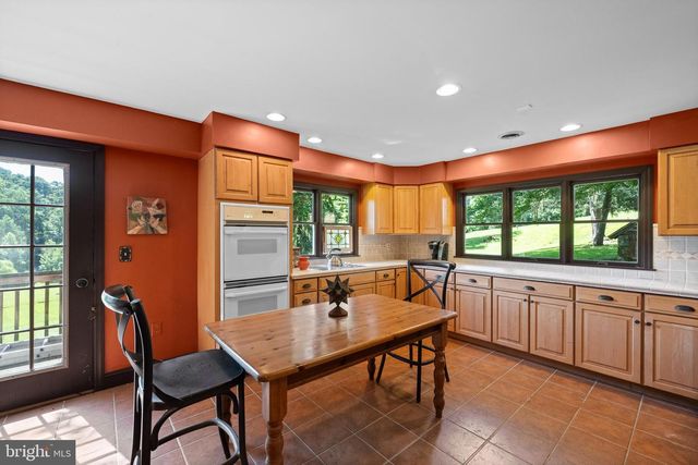 1740 LENAPE RD, West Chester, PA 19382