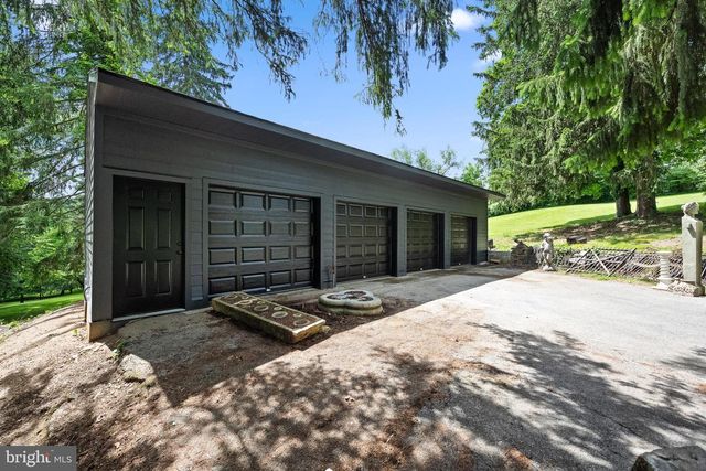 1740 LENAPE RD, West Chester, PA 19382