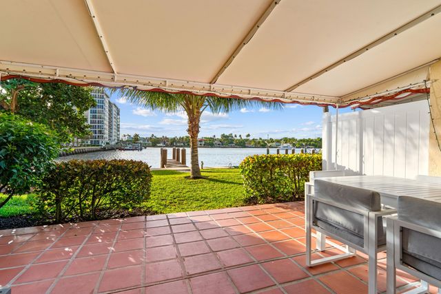 336 Venetian Drive 1, Delray Beach, FL 33483