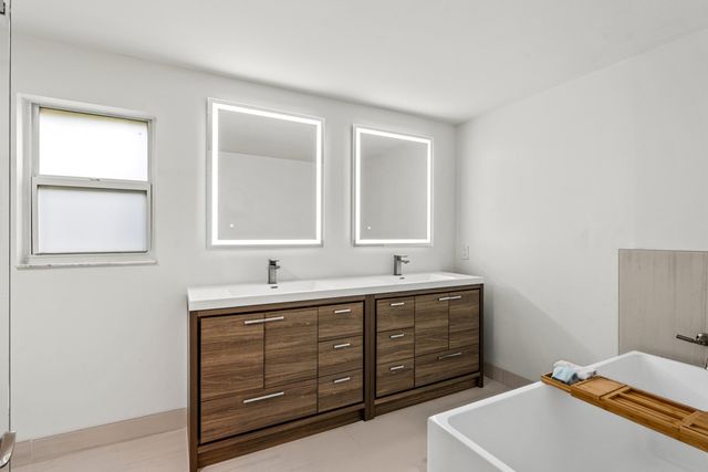 336 Venetian Drive 1, Delray Beach, FL 33483