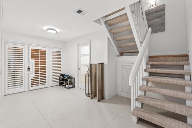 336 Venetian Drive 1, Delray Beach, FL 33483