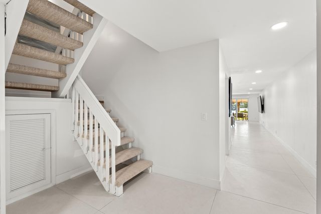 336 Venetian Drive 1, Delray Beach, FL 33483