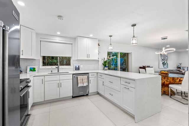 336 Venetian Drive 1, Delray Beach, FL 33483