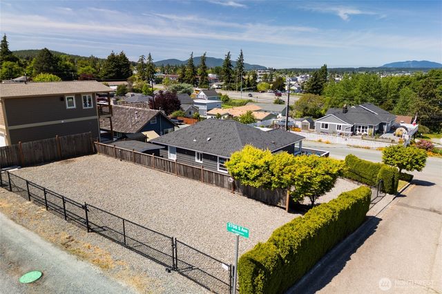 701 37th Street, Anacortes, WA 98221