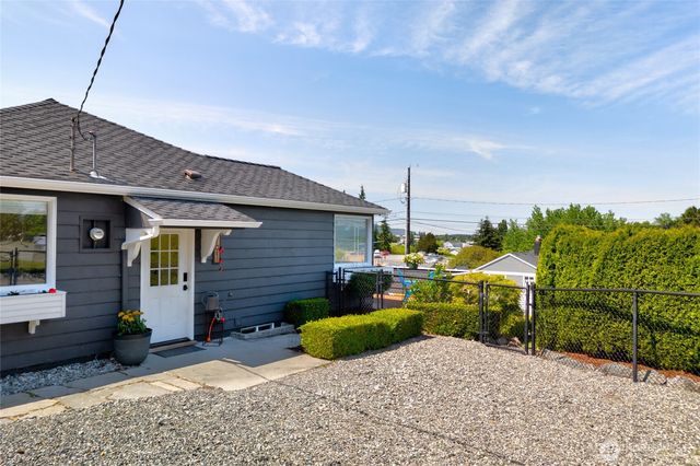 701 37th Street, Anacortes, WA 98221