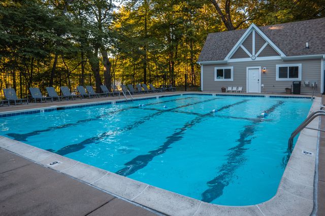 5N662 Forest Glen Lane, St. Charles, IL 60175