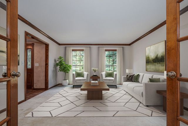 5N662 Forest Glen Lane, St. Charles, IL 60175