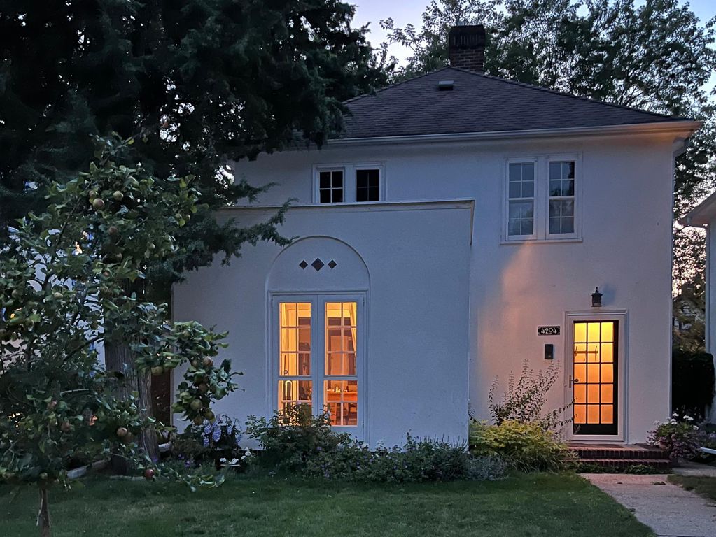 4204 11th Avenue S, Minneapolis, MN 55407