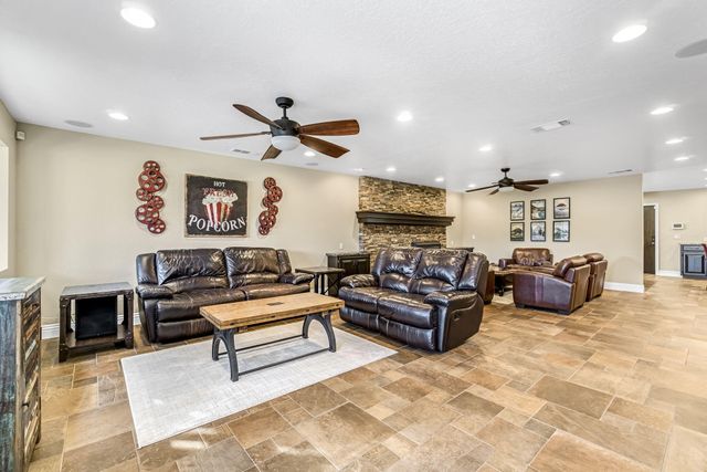 505 Ash Street, Lemoore, CA 93245