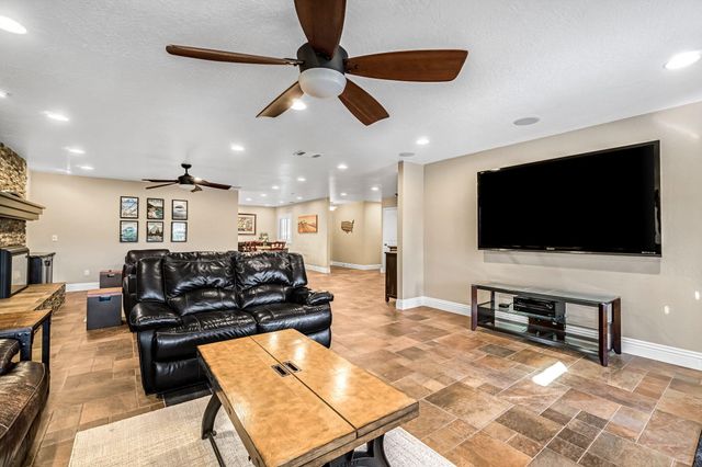 505 Ash Street, Lemoore, CA 93245