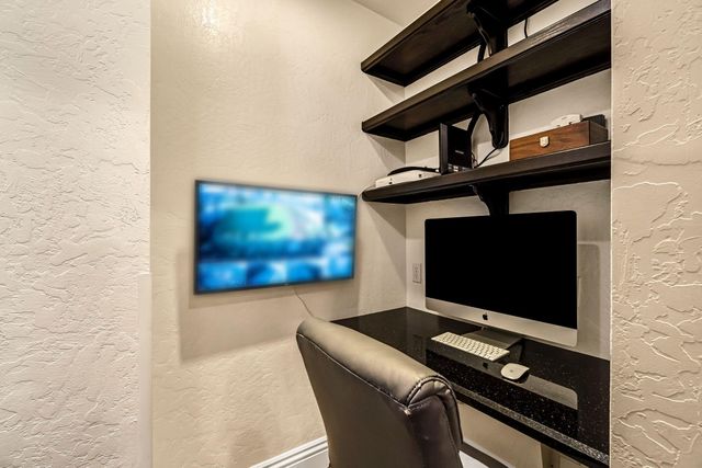 505 Ash Street, Lemoore, CA 93245