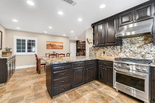 505 Ash Street, Lemoore, CA 93245