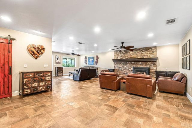 505 Ash Street, Lemoore, CA 93245