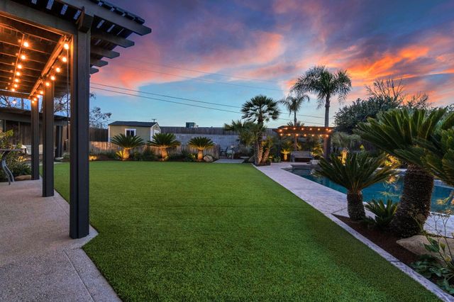 505 Ash Street, Lemoore, CA 93245