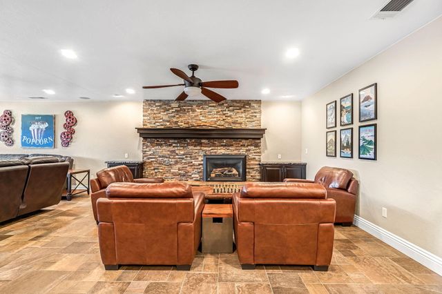 505 Ash Street, Lemoore, CA 93245