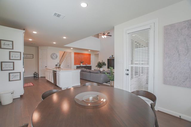 106 Cedar Hammock Trail, Tomball, TX 77375