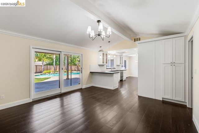 608 W Myrick Ct, Clayton, CA 94517