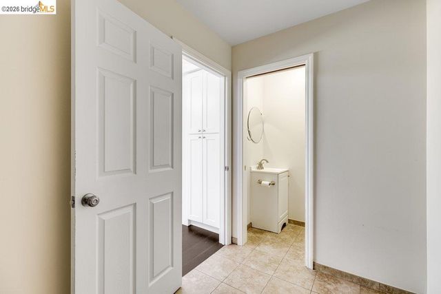 608 W Myrick Ct, Clayton, CA 94517