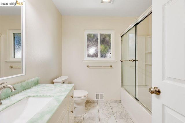608 W Myrick Ct, Clayton, CA 94517