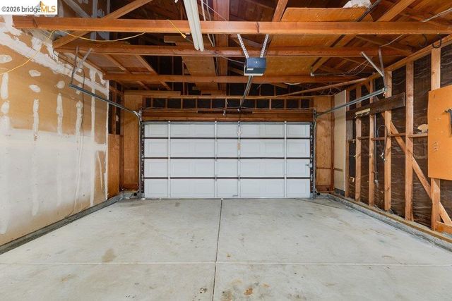 608 W Myrick Ct, Clayton, CA 94517
