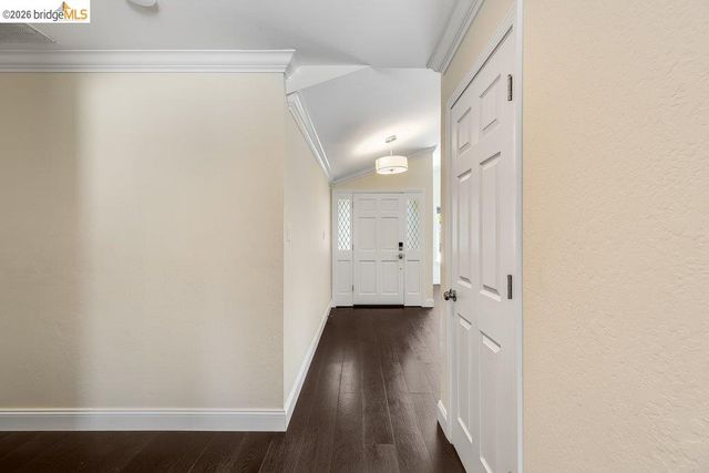 608 W Myrick Ct, Clayton, CA 94517