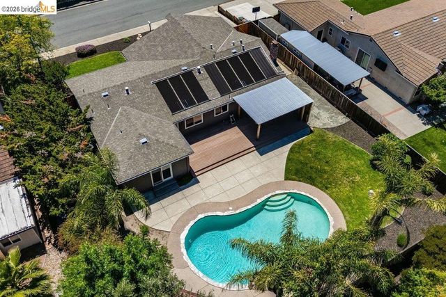608 W Myrick Ct, Clayton, CA 94517
