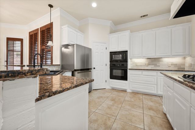 9029 Reata West Drive, Benbrook, TX 76126