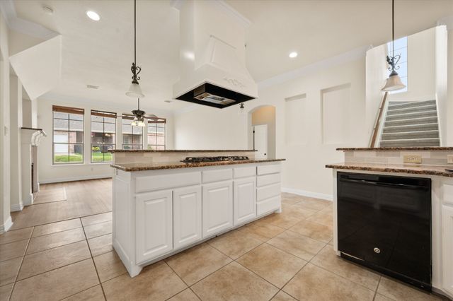 9029 Reata West Drive, Benbrook, TX 76126