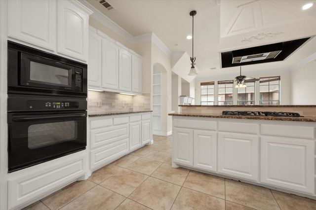 9029 Reata West Drive, Benbrook, TX 76126