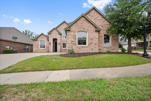 9029 Reata West Drive, Benbrook, TX 76126