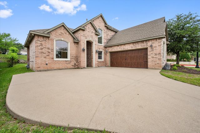 9029 Reata West Drive, Benbrook, TX 76126