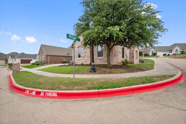 9029 Reata West Drive, Benbrook, TX 76126