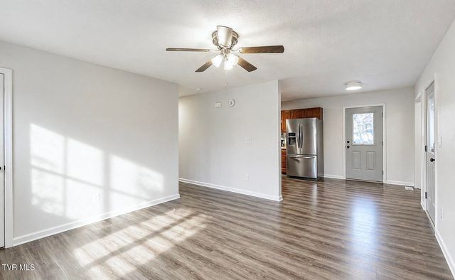 728 South Lynn Avenue, Elizabethton, TN 37643