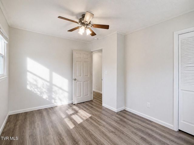 728 South Lynn Avenue, Elizabethton, TN 37643