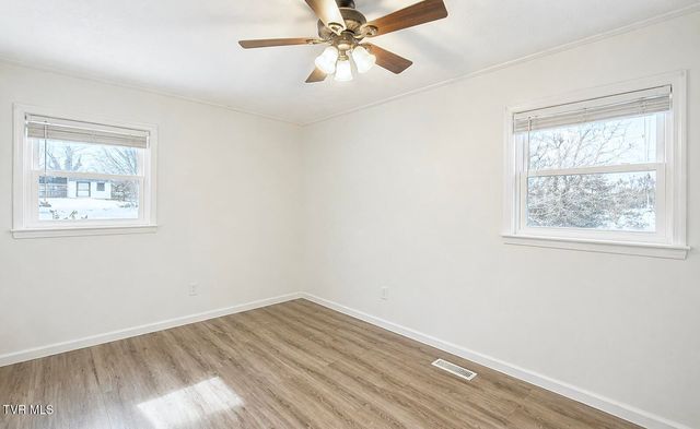 728 South Lynn Avenue, Elizabethton, TN 37643