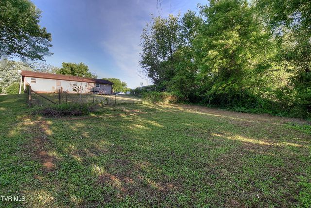 728 South Lynn Avenue, Elizabethton, TN 37643