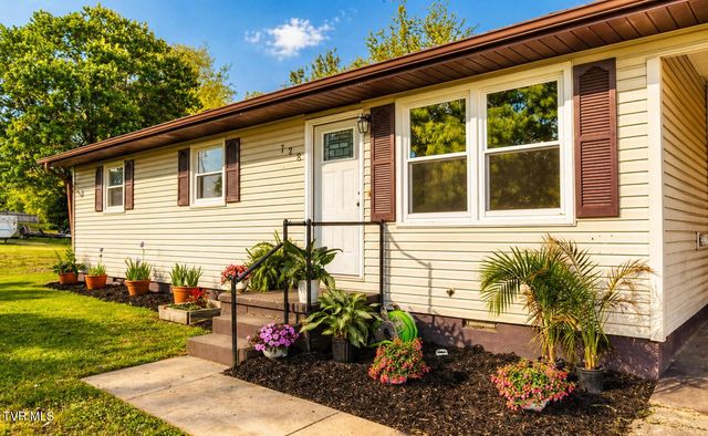 728 South Lynn Avenue, Elizabethton, TN 37643
