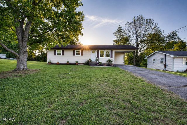 728 South Lynn Avenue, Elizabethton, TN 37643