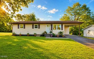 728 South Lynn Avenue, Elizabethton, TN 37643