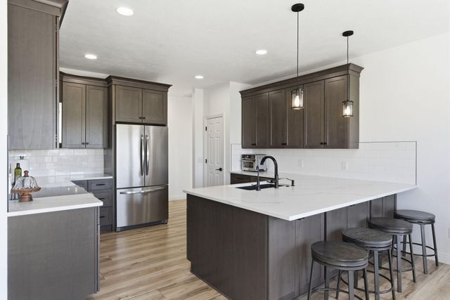 5267 W Nokes Lane, Brookline, MO 65619