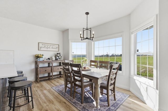 5267 W Nokes Lane, Brookline, MO 65619