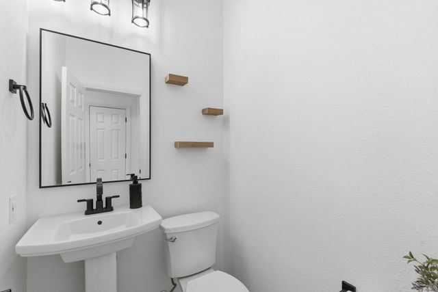 5267 W Nokes Lane, Brookline, MO 65619